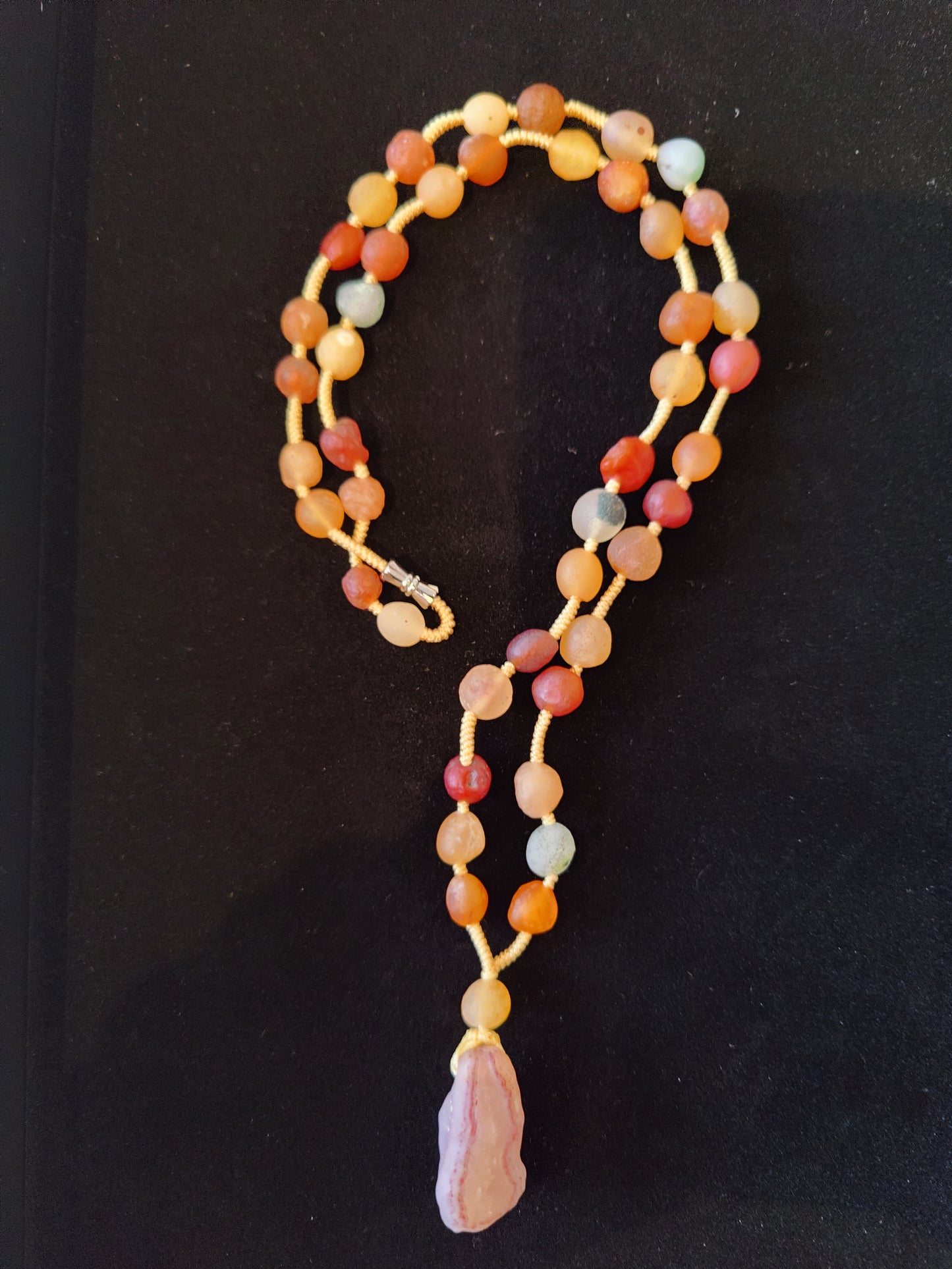Gobi Desert Agate Bead Necklace with Agate Pendant