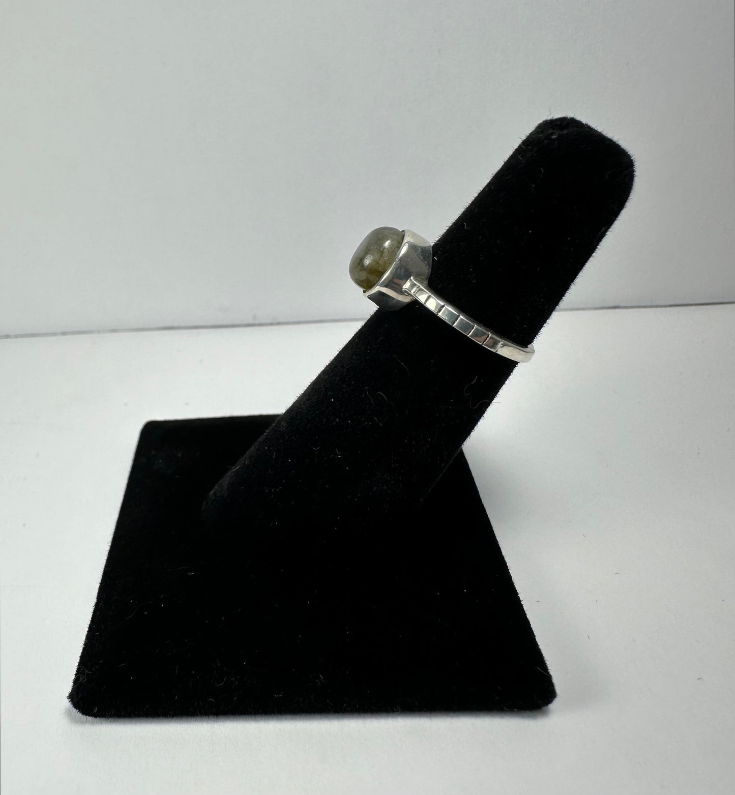 Labradorite Ring - Size 4.5